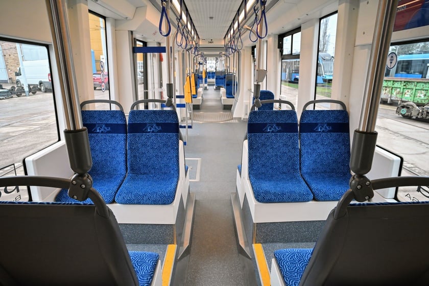 Wnętrze wrocławskiej Pesy Twist 146N.