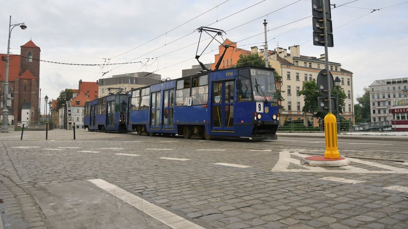 Najstarszy należący do MPK Konstal 105 z 1975 roku i jedyny, który zachował oryginalny układ drzwi. Prawdopodobnie - mimo wymiany taboru - zostanie on w MPK jako tramwaj zabytkowy.