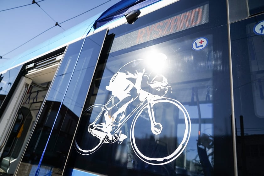 Uroczystość nadania tramwajowi imienia Ryszarda Szurkowskiego, 7 sierpnia 2024, zajezdnia Borek