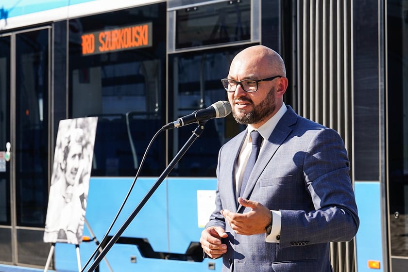 Uroczystość nadania tramwajowi imienia Ryszarda Szurkowskiego, 7 sierpnia 2024, zajezdnia Borek