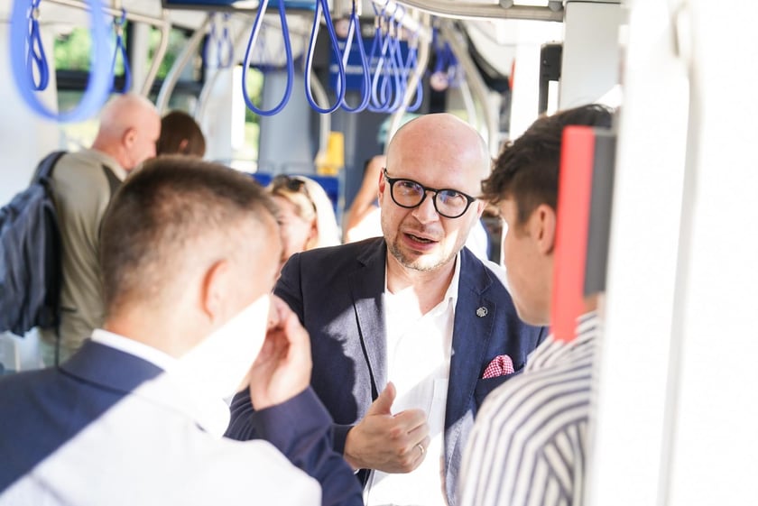 Uroczystość nadania tramwajowi imienia Ryszarda Szurkowskiego, 7 sierpnia 2024, zajezdnia Borek