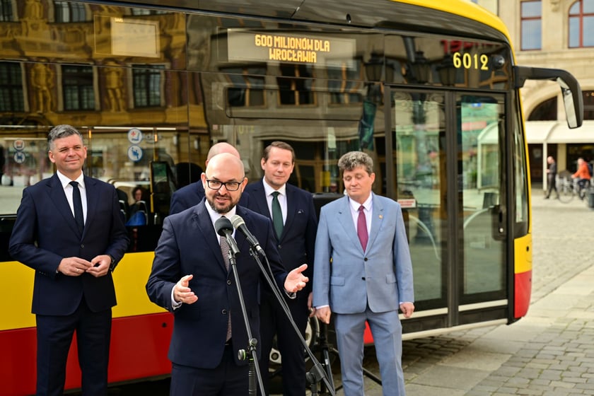 Konferencja prasowa poświęcona dotacji dla MPK Wrocław