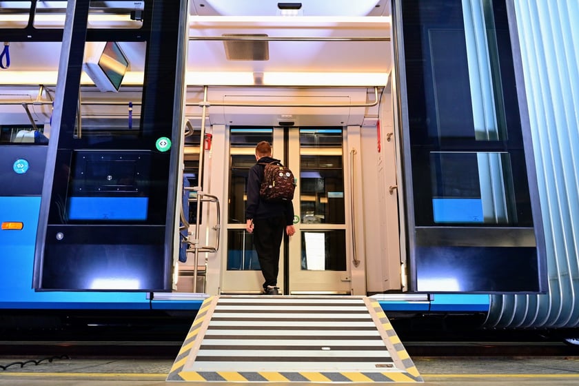 Prezentacja pierwszej zmodernizowanej Skody 19T na zajezdni Borek