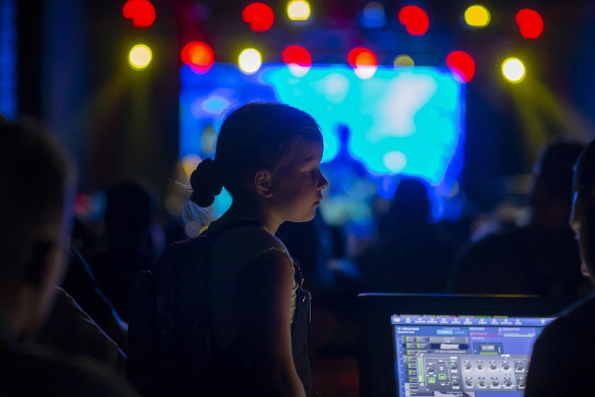 Koncert w rocznice powodzi Wrocław 22 sierpnia, MESAJAH feat, Grubson, Jagoda Kret, Sound?n?Grace, Miodu (Jamal), Gutek (Indios Bravos), I Grades, Kasia Kowalska.
