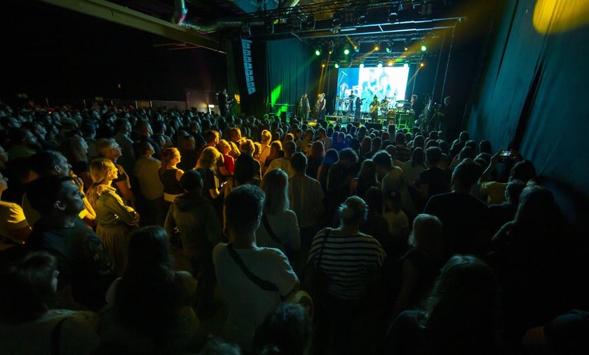 Koncert w rocznice powodzi Wrocław 22 sierpnia, MESAJAH feat, Grubson, Jagoda Kret, Sound?n?Grace, Miodu (Jamal), Gutek (Indios Bravos), I Grades, Kasia Kowalska.