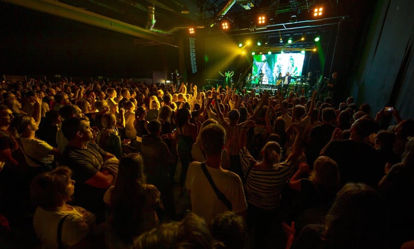 Koncert w rocznice powodzi Wrocław 22 sierpnia, MESAJAH feat, Grubson, Jagoda Kret, Sound?n?Grace, Miodu (Jamal), Gutek (Indios Bravos), I Grades, Kasia Kowalska.