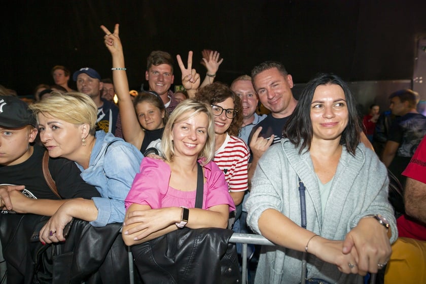 Koncert w rocznice powodzi Wrocław 22 sierpnia, MESAJAH feat, Grubson, Jagoda Kret, Sound?n?Grace, Miodu (Jamal), Gutek (Indios Bravos), I Grades, Kasia Kowalska.