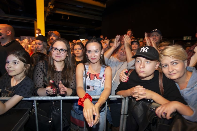 Koncert w rocznice powodzi Wrocław 22 sierpnia, MESAJAH feat, Grubson, Jagoda Kret, Sound?n?Grace, Miodu (Jamal), Gutek (Indios Bravos), I Grades, Kasia Kowalska.