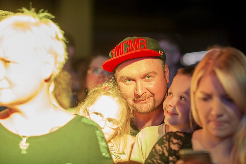 Koncert w rocznice powodzi Wrocław 22 sierpnia, MESAJAH feat, Grubson, Jagoda Kret, Sound?n?Grace, Miodu (Jamal), Gutek (Indios Bravos), I Grades, Kasia Kowalska.