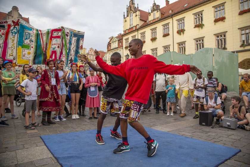 Lelefant Wrocław Rynek parada 2022