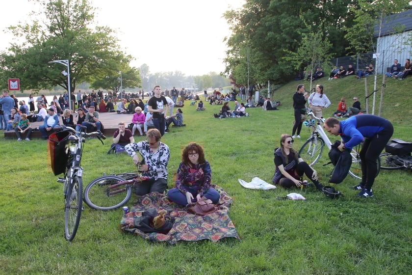 Koncert dla Odry przy bulwarze Politechniki