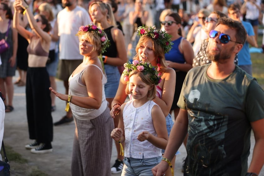 Gorąca zabawa na Santander Letnie Brzmienia 2023. Tłumy na Partynicach.