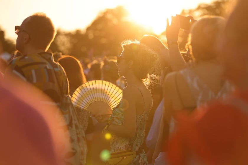 Gorąca zabawa na Santander Letnie Brzmienia 2023. Tłumy na Partynicach.