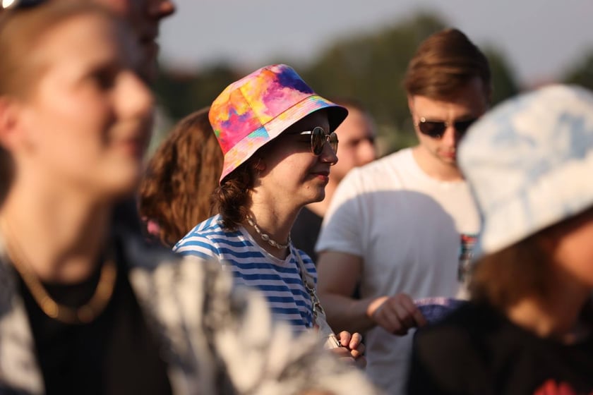 Gorąca zabawa na Santander Letnie Brzmienia 2023. Tłumy na Partynicach.