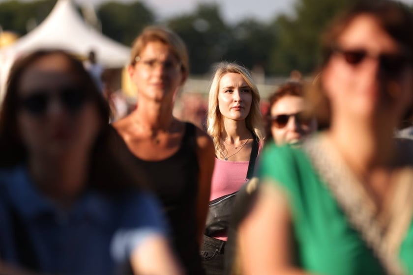 Gorąca zabawa na Santander Letnie Brzmienia 2023. Tłumy na Partynicach.