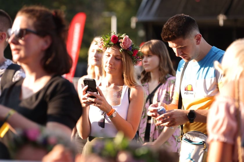 Gorąca zabawa na Santander Letnie Brzmienia 2023. Tłumy na Partynicach.