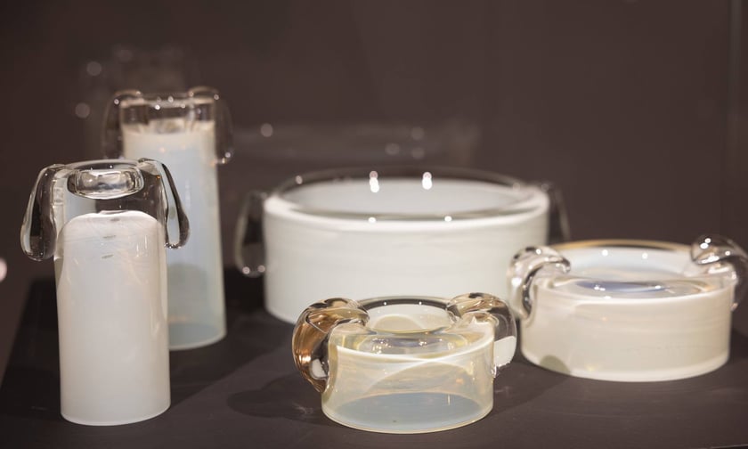 Wystawa &bdquo;Szklane życiorysy. Polskie projektantki szkła (1945-2020)&rdquo; w Muzeum Narodowym we Wrocławiu