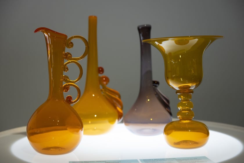 Wystawa &bdquo;Szklane życiorysy. Polskie projektantki szkła (1945-2020)&rdquo; w Muzeum Narodowym we Wrocławiu