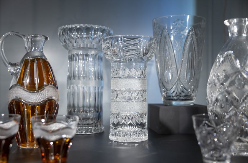 Wystawa &bdquo;Szklane życiorysy. Polskie projektantki szkła (1945-2020)&rdquo; w Muzeum Narodowym we Wrocławiu