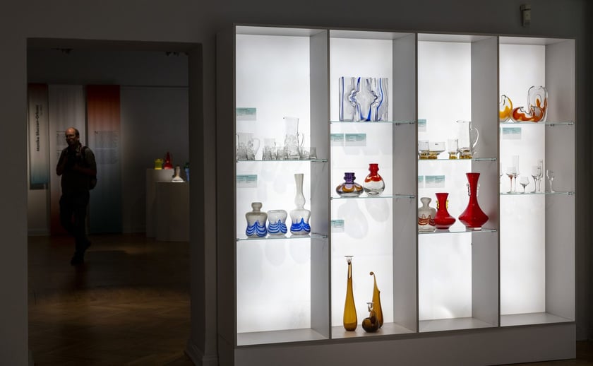Wystawa &bdquo;Szklane życiorysy. Polskie projektantki szkła (1945-2020)&rdquo; w Muzeum Narodowym we Wrocławiu