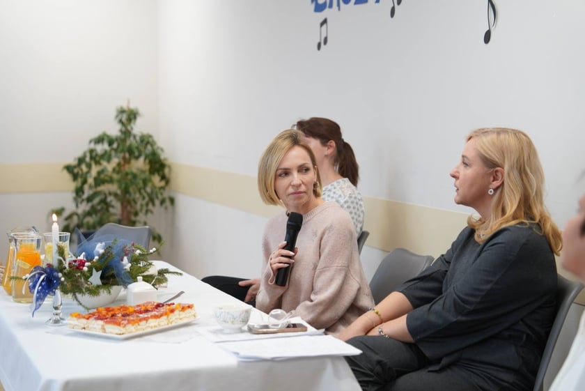 Anna Wyszkoni spotkała się z seniorami w Dziennym Domu Pomocy przy Skoczylasa 8 w Leśnicy