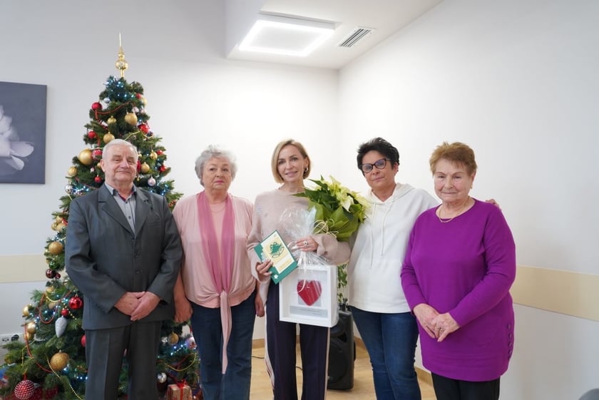 Anna Wyszkoni spotkała się z seniorami w Dziennym Domu Pomocy przy Skoczylasa 8 w Leśnicy