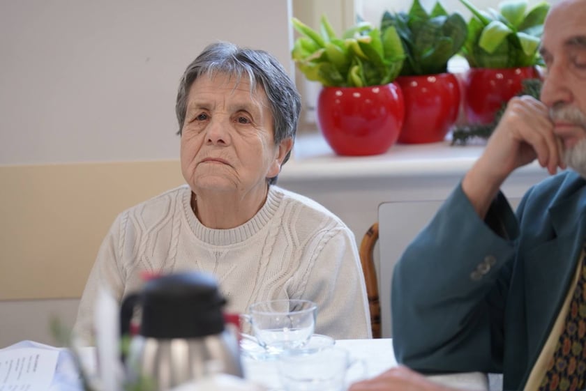 Anna Wyszkoni spotkała się z seniorami w Dziennym Domu Pomocy przy Skoczylasa 8 w Leśnicy
