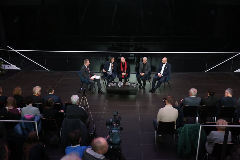 W NFM &ndash; od lewej Grzegorz Chojnowski, Tomasz Duda, Christoph Eschenbach, Andrzej Kosendiak, prezydent Jacek Sutryk
