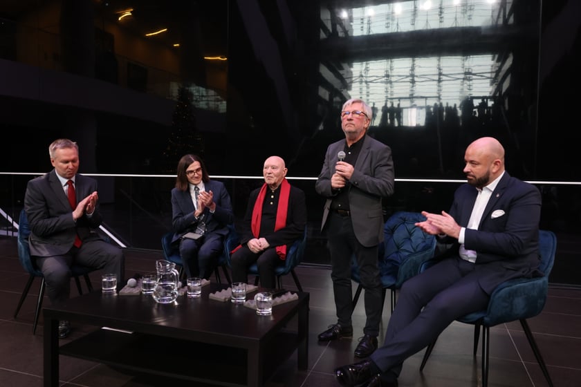 W NFM &ndash; od lewej Grzegorz Chojnowski, Tomasz Duda, Christoph Eschenbach, Andrzej Kosendiak, prezydent Jacek Sutryk