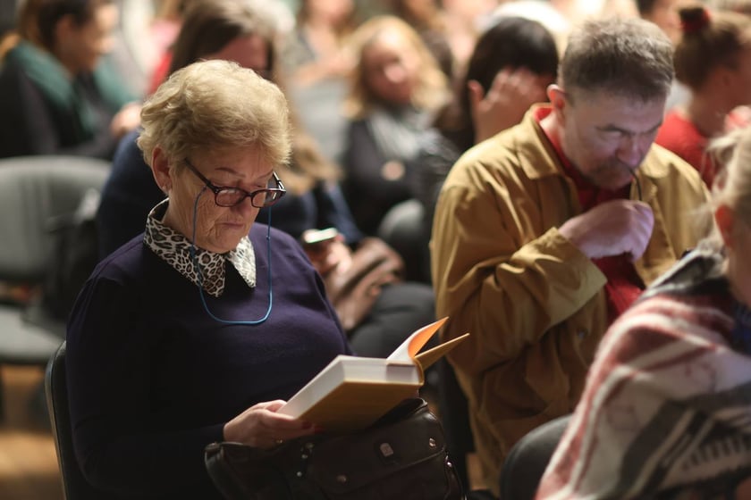 Spotkanie autorskie z Joanną Kuciel-Frydryszak zorganizowała Wrocławska Rada Kobiet oraz Stowarzyszenie Dolnośląski Kongres Kobiet