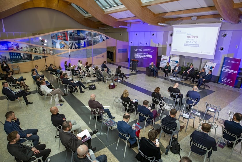 Uczestnicy konferencji ?Wrocław jest przedsiębiorczy?, 30 marca 2022 r.
