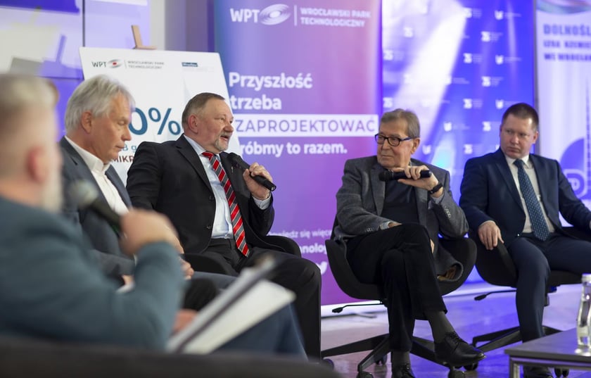 Uczestnicy konferencji ?Wrocław jest przedsiębiorczy?, 30 marca 2022 r.