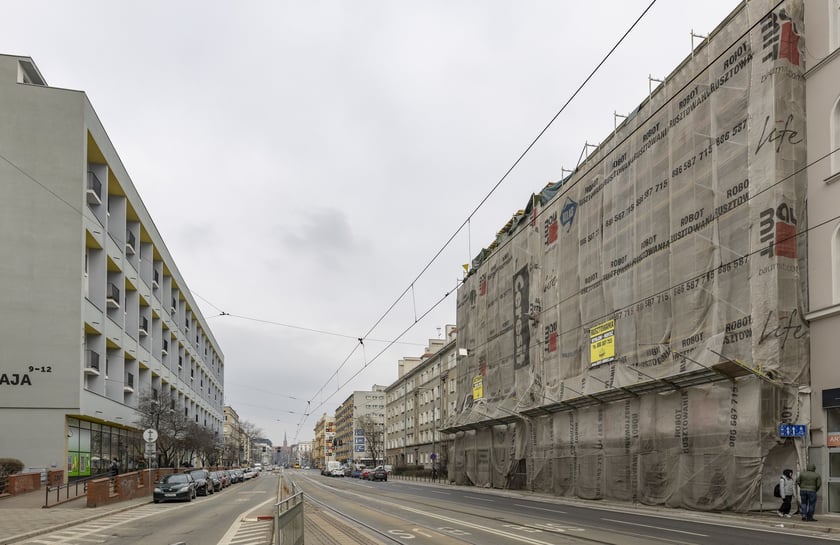 Trwa remont zabytkowej kamienicy przy ulicy Kołłątaja 23.