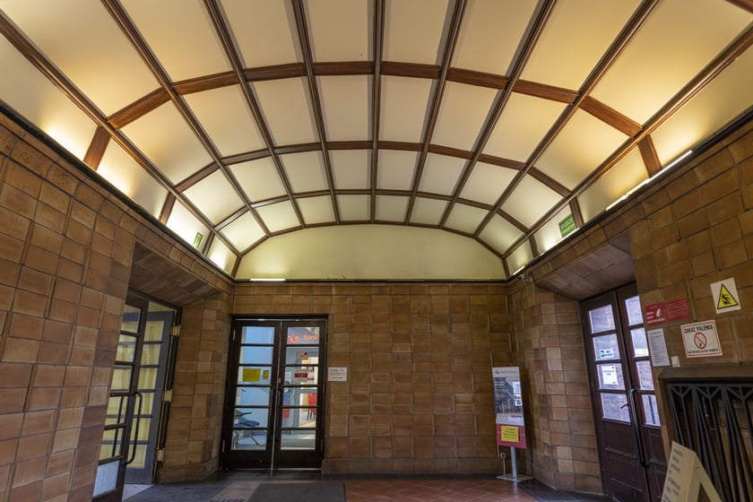 Pierwszy wieżowiec we Wrocławiu, ul. Krasińskiego