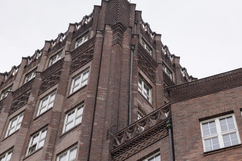 Pierwszy wieżowiec we Wrocławiu, ul. Krasińskiego