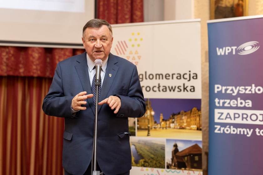 Spotkanie z  cyklu "Bez Mikro Nie Ma Makro" w Bielanach Wrocławskich.