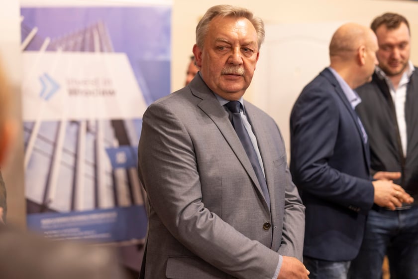 Spotkanie z  cyklu "Bez Mikro Nie Ma Makro" w Bielanach Wrocławskich.