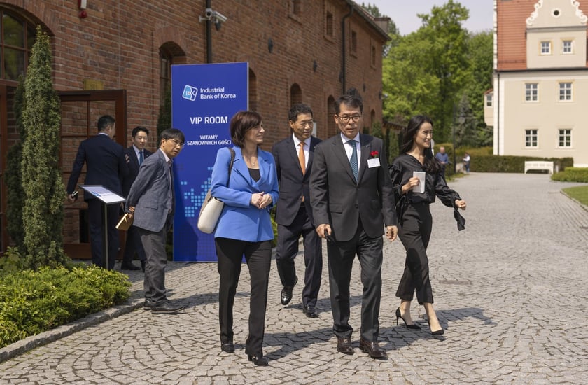 Uroczystość otwarcia Industrial Bank of Korea we Wrocławiu.
