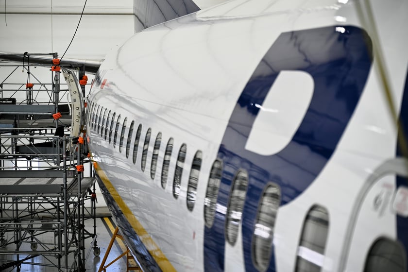 Wroclaw Aircraft Maintenance Services, w skrócie WAMS, czyli wrocławska baza serwisowa Ryanaira. Zdjęcie z 2023 roku
