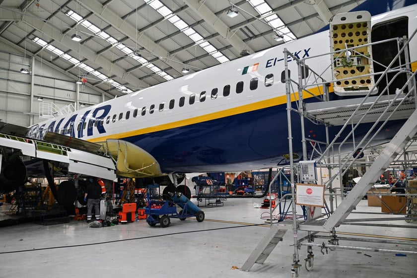 Wroclaw Aircraft Maintenance Services, w skrócie WAMS, czyli wrocławska baza serwisowa Ryanaira. Zdjęcie z 2023 roku