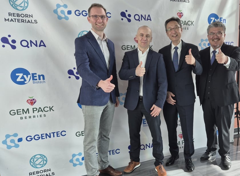 Przedstawiciele QNA Technology i Reborn Material.