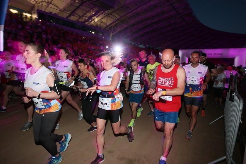 8. PKO Nocny Wrocław Półmaraton i PKO Wieczorny Bieg Rodzinny