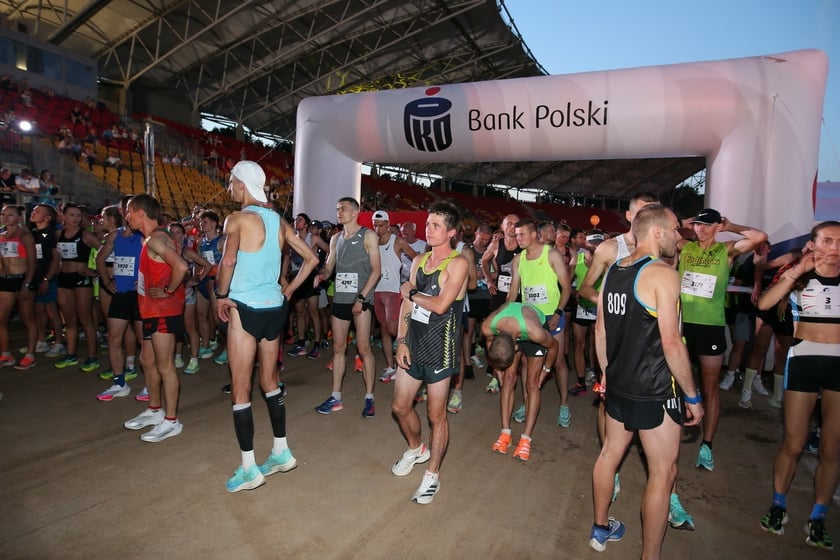 8. PKO Nocny Wrocław Półmaraton i PKO Wieczorny Bieg Rodzinny