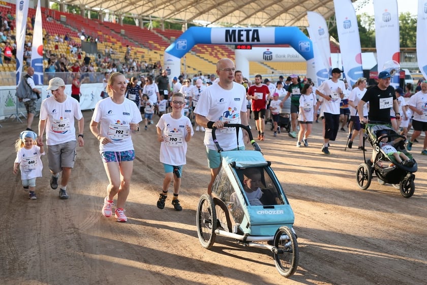 PKO Wieczorny Bieg Rodzinny 18 czerwca 2022 r. we Wrocławiu