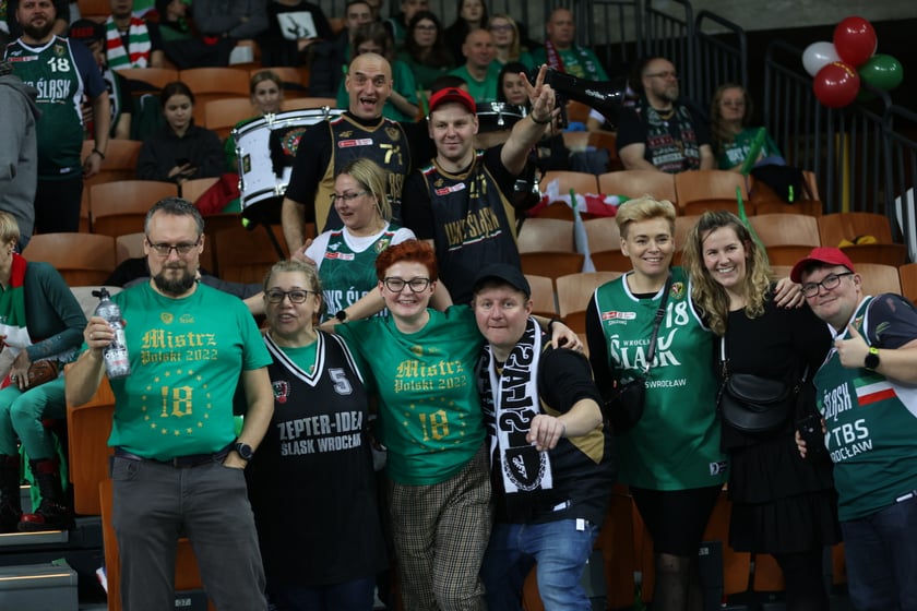 Zdjęcie z niedzielnego meczu koszykarskiego Śląska Wrocław w Hali Stulecia