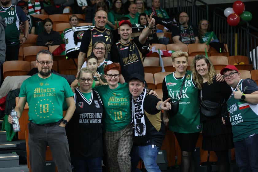 Zdjęcie z niedzielnego meczu koszykarskiego Śląska Wrocław w Hali Stulecia