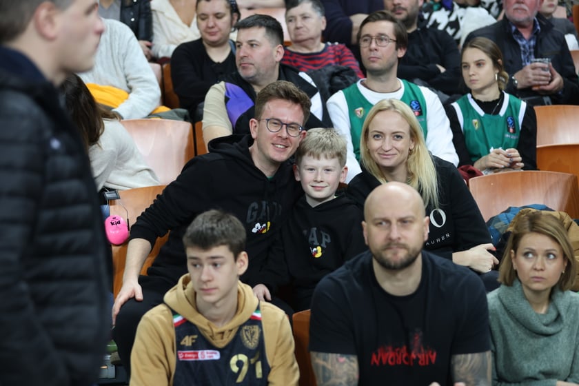 Zdjęcie z niedzielnego meczu koszykarskiego Śląska Wrocław w Hali Stulecia