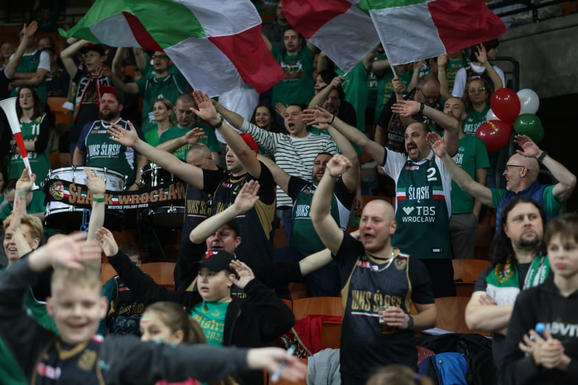 Zdjęcie z niedzielnego meczu koszykarskiego Śląska Wrocław w Hali Stulecia