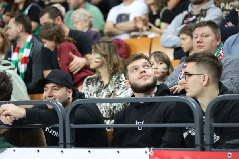 Zdjęcie z niedzielnego meczu koszykarskiego Śląska Wrocław w Hali Stulecia