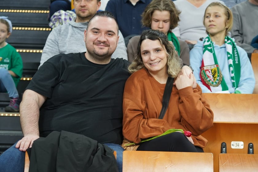 Ale emocje! Wrocławscy kibice nie mają sobie równych! Dużo zdjęć z koszykarskiego święta w Hali Stulecia